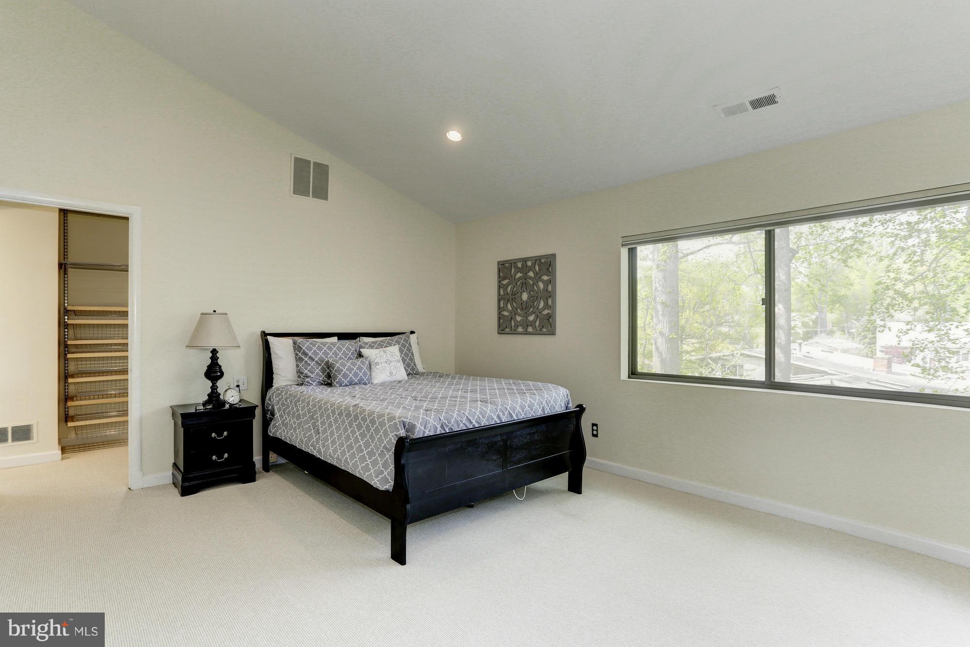 5511 Lambeth Road Bethesda, MD 20814 - Photo 23 of 30 Bedroom (Master)