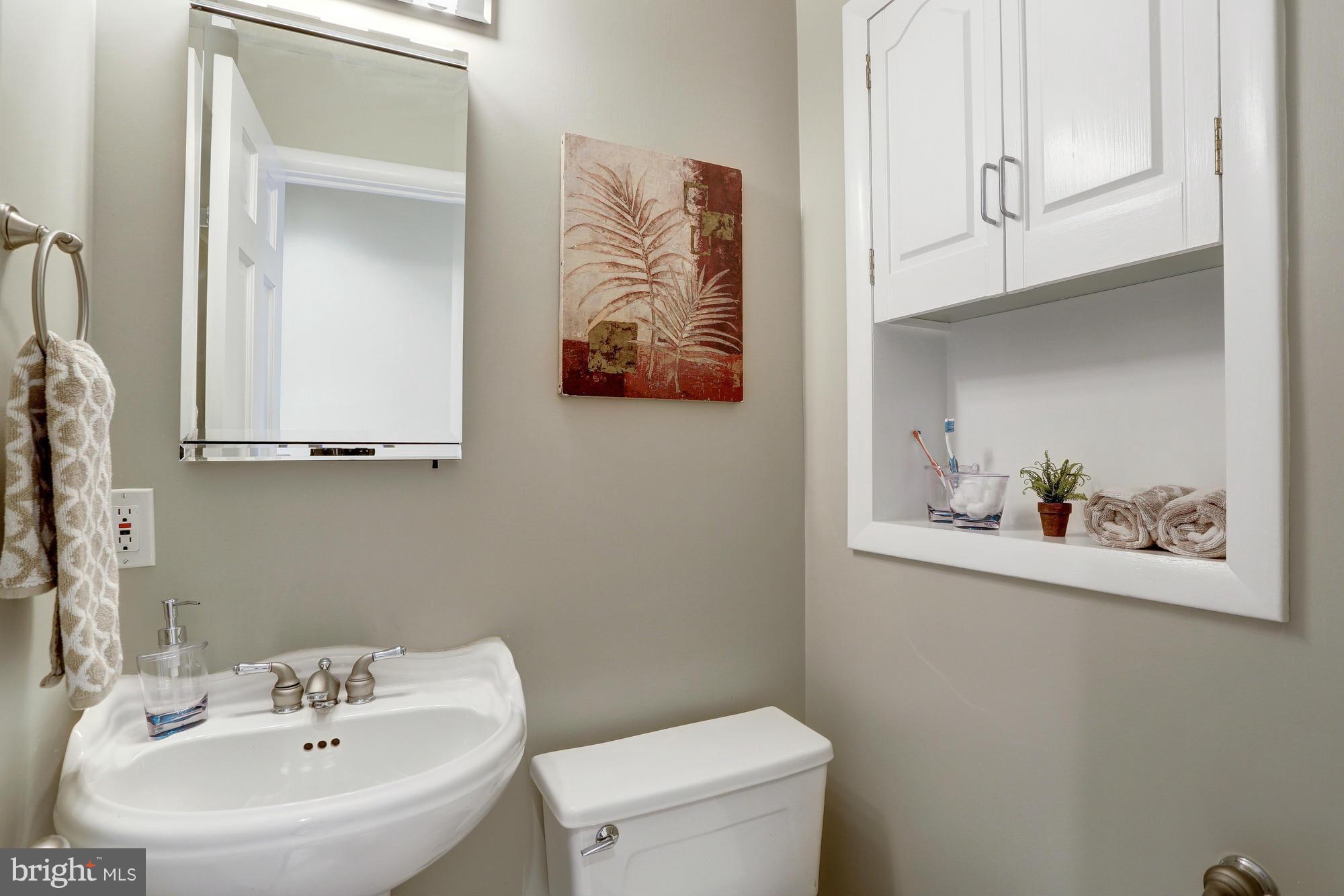5511 Lambeth Road Bethesda, MD 20814 - Photo 10 of 30 Bath