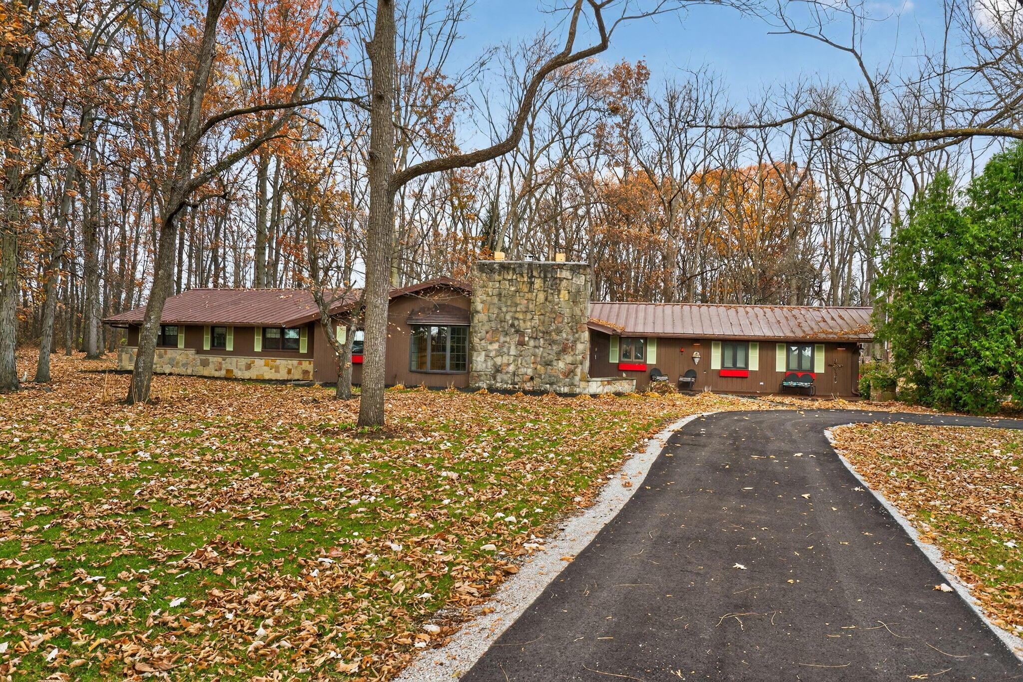 910 Lawrence Road Caledonia, OH 43314 - Photo 2 of 84 910 Lawrence Rd (Exterior)-4
