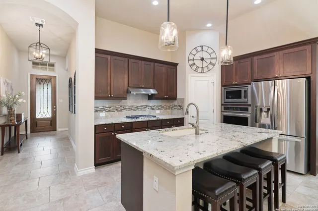 $2,950 | 108 Cimarron Creek, Boerne, TX 78006