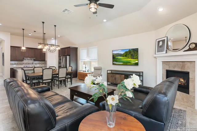 $2,950 | 108 Cimarron Creek, Boerne, TX 78006