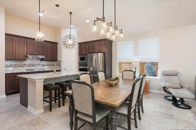 $2,950 | 108 Cimarron Creek, Boerne, TX 78006