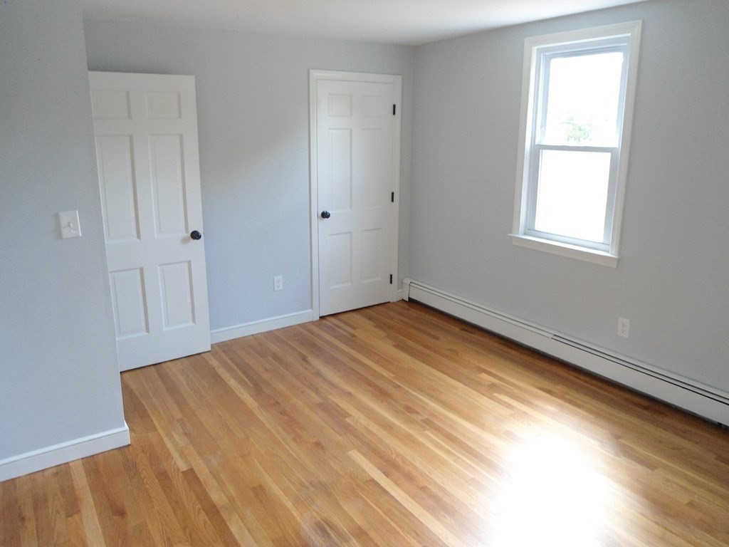 272 Old Oaken Bucket Road Scituate, MA 02066 - Photo 16 of 25 Gallery Image 16