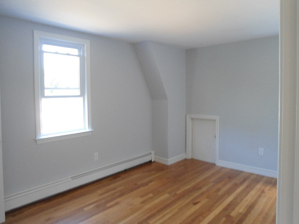 272 Old Oaken Bucket Road Scituate, MA 02066 - Photo 17 of 25 Gallery Image 17