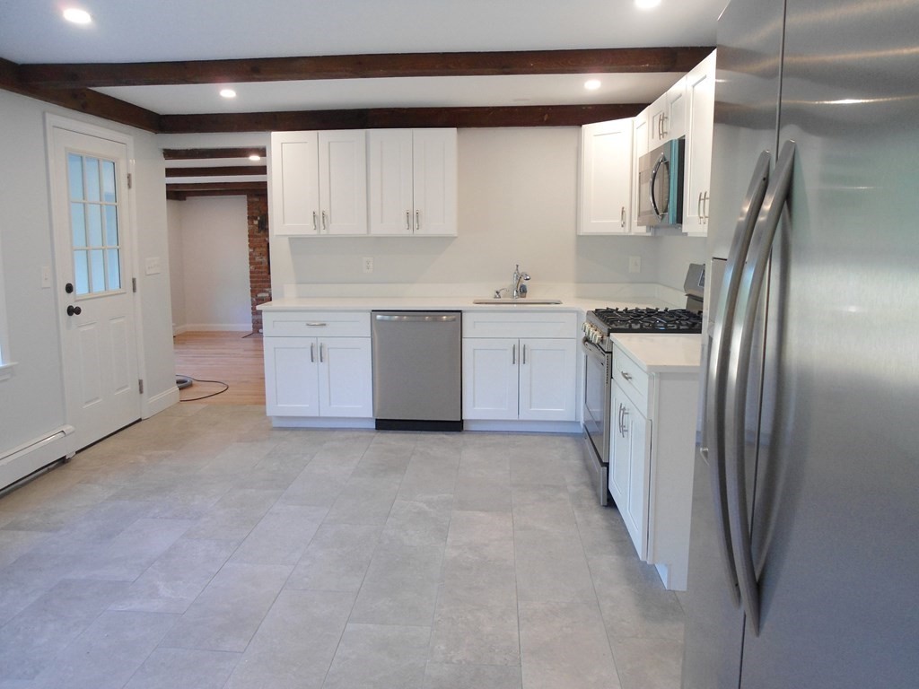 272 Old Oaken Bucket Road Scituate, MA 02066 - Photo 3 of 25 Gallery Image 3