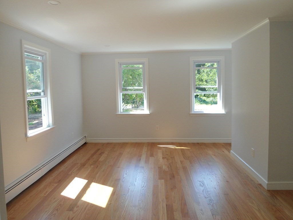 272 Old Oaken Bucket Road Scituate, MA 02066 - Photo 7 of 25 Gallery Image 7