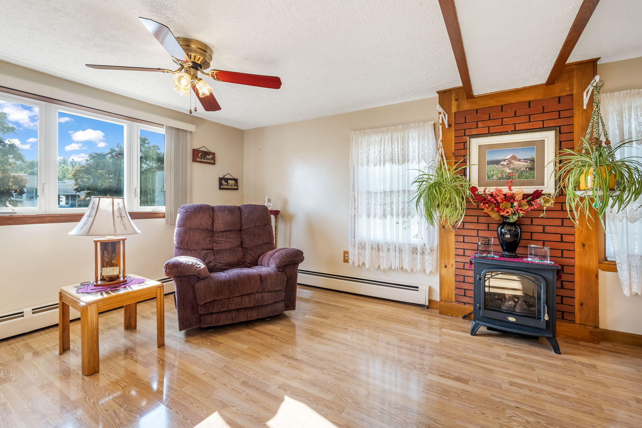 141 Buxton Road Saco, ME 04072 - Photo 18 of 49 Living room