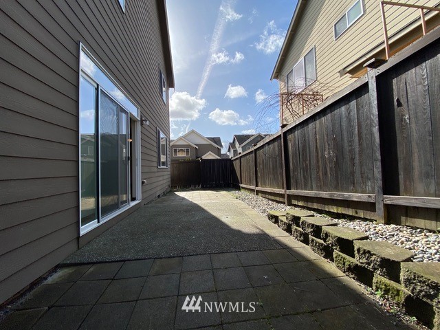419 203rd Place Southeast Bothell, WA 98012 - Photo 29 of 30 a view of a balcony