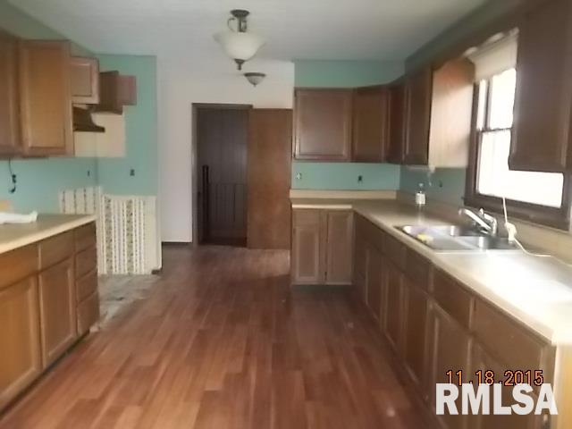 5530 North 1050th Road Colchester, IL 62326 - Photo 2 of 12 Gallery Image 2