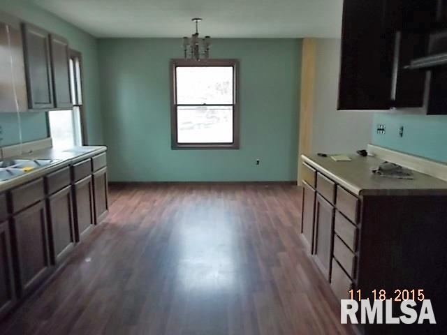 5530 North 1050th Road Colchester, IL 62326 - Photo 3 of 12 Gallery Image 3
