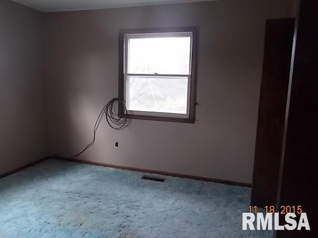 5530 North 1050th Road Colchester, IL 62326 - Photo 4 of 12 Gallery Image 4