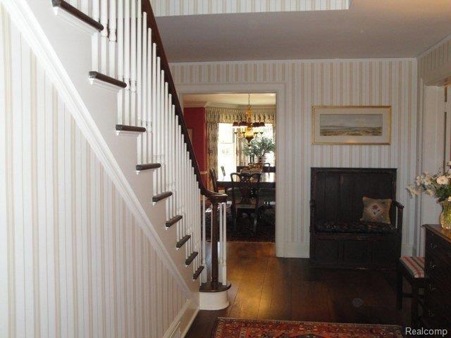 55 Touraine Road Grosse Pointe, MI 48236 - Photo 2 of 25 Foyer