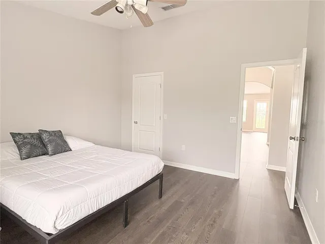 a bathroom with a toilet