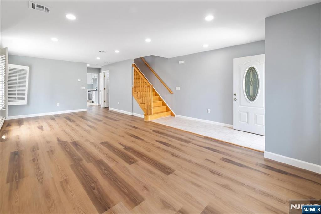 481 Gardner Place, Unit 1 Hackensack, NJ 07601 - Photo 3 of 23