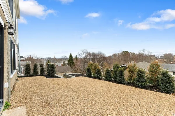 $3,100 | 32 Beacon Street, Unit 4, Gloucester, MA 01930