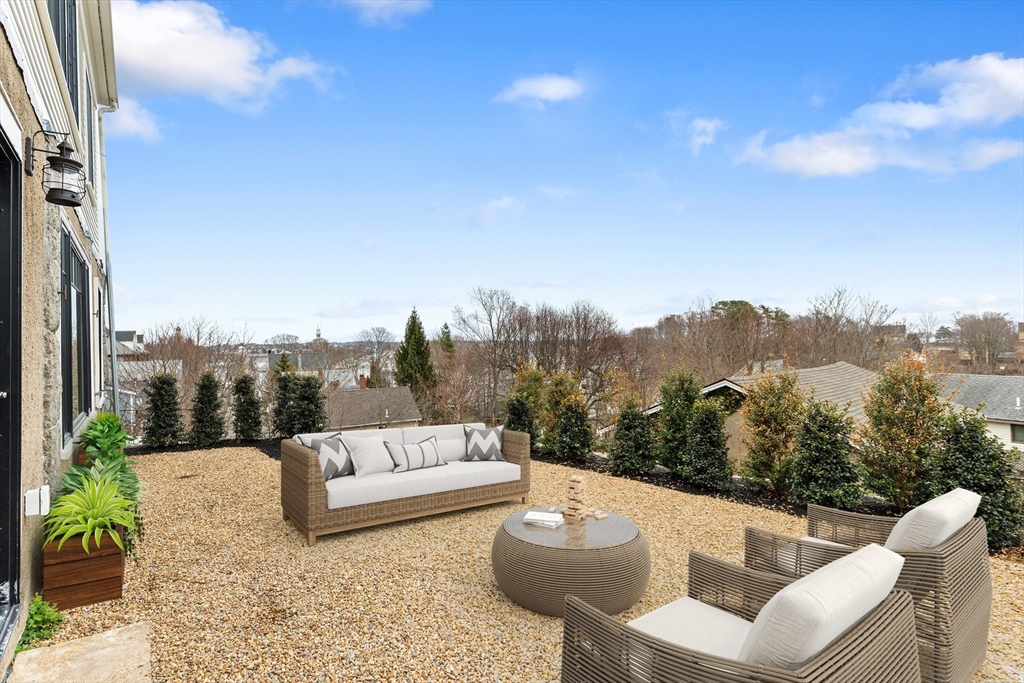 32 Beacon Street, Unit 4 Gloucester, MA 01930 - Photo 7 of 30