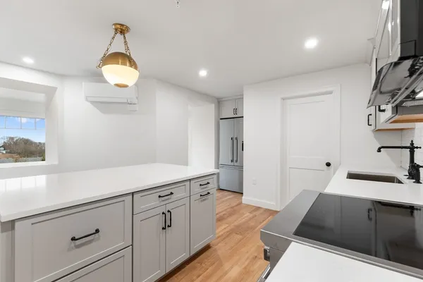 $3,100 | 32 Beacon Street, Unit 4, Gloucester, MA 01930