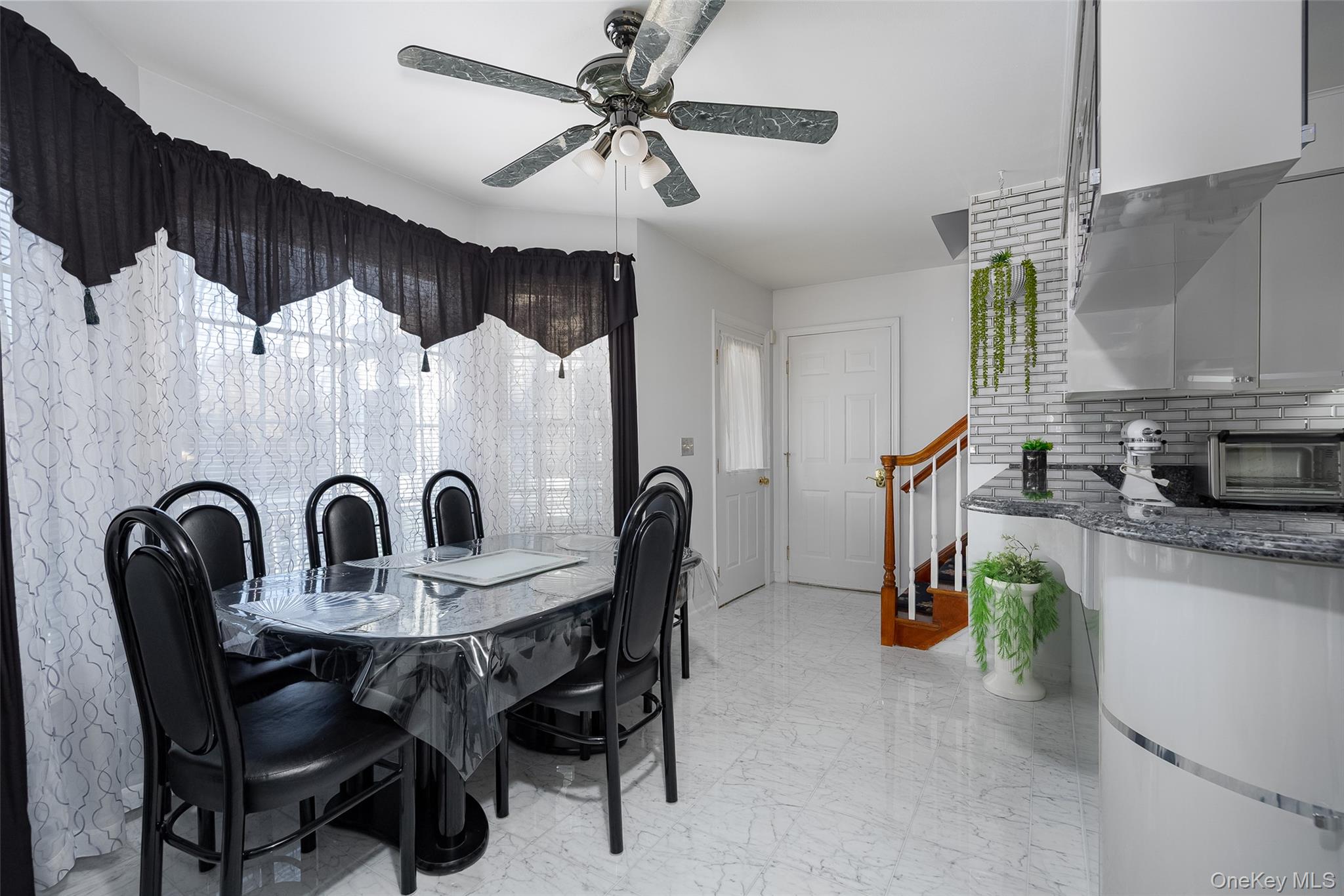 8 Toms Way Poughkeepsie, NY 12603 - Photo 15 of 31