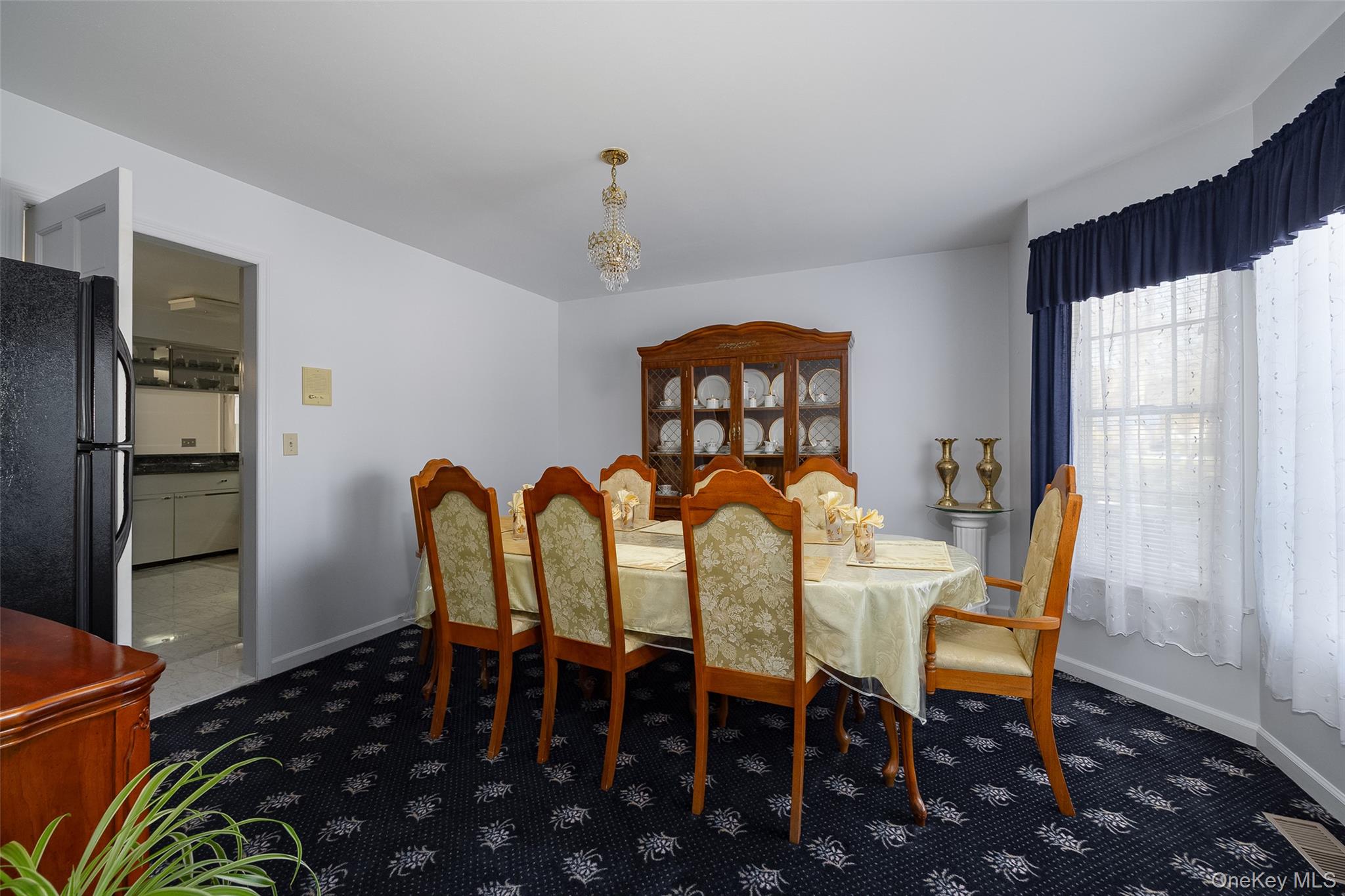 8 Toms Way Poughkeepsie, NY 12603 - Photo 8 of 31