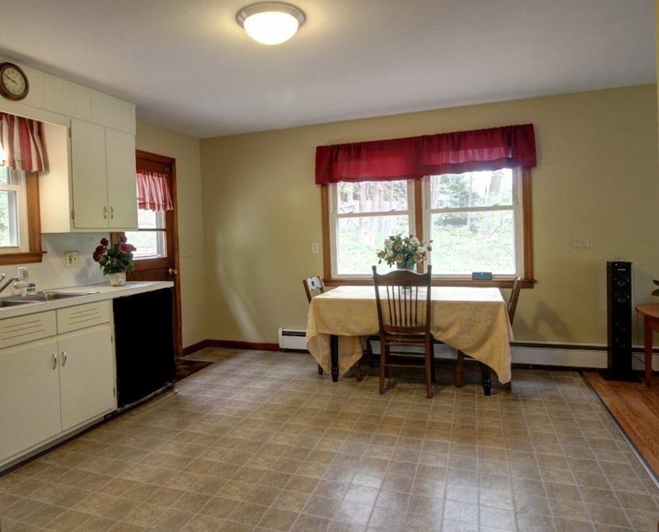 590 Ashby State Road Fitchburg, MA 01420 - Photo 3 of 13 Gallery Image 3