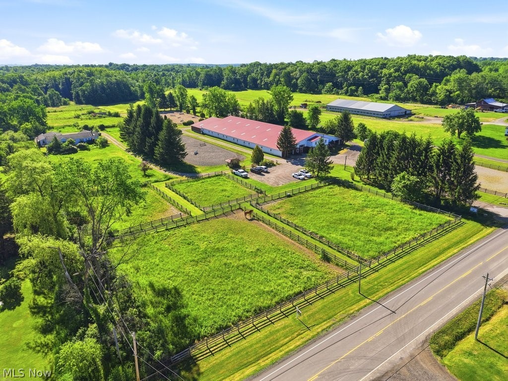 14535 Sperry Road Newbury, OH 44065 - Photo 5 of 37