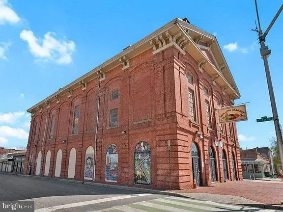 a view of a large building