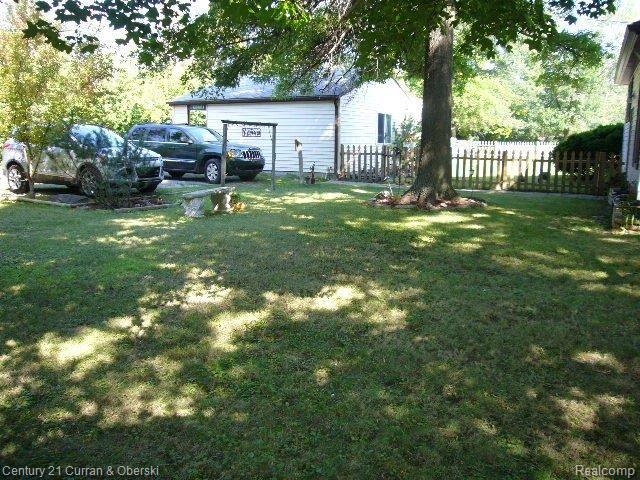27366 West 10 Mile Road Southfield, MI 48033 - Photo 26 of 28 27366 W. Ten Mile 020.JPG