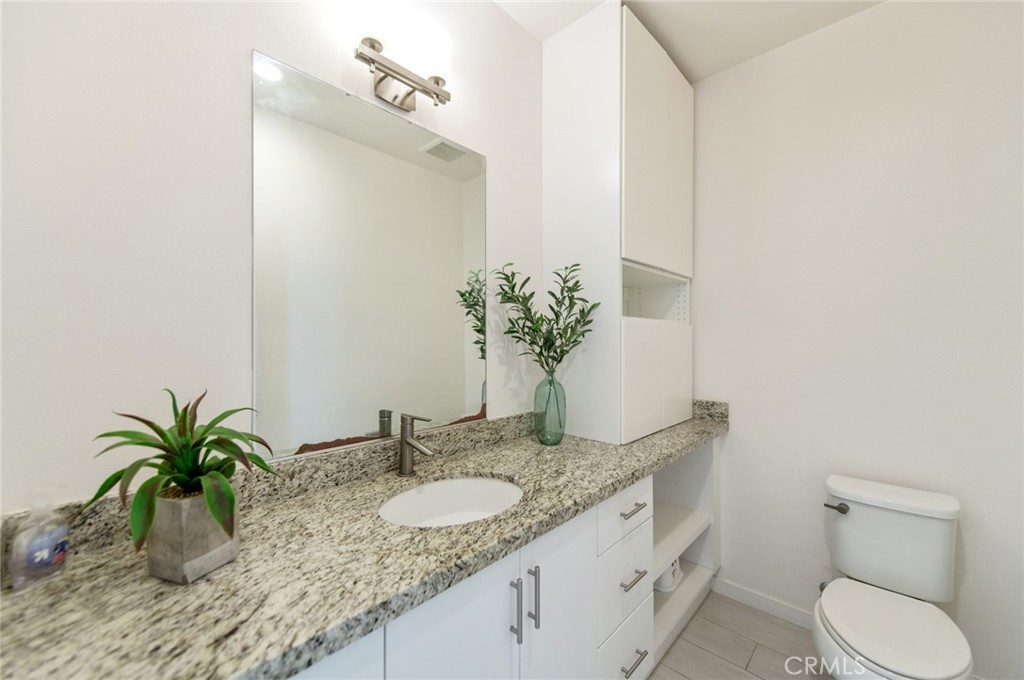 192 Finch Lake Forest, CA 92630 - Photo 14 of 43