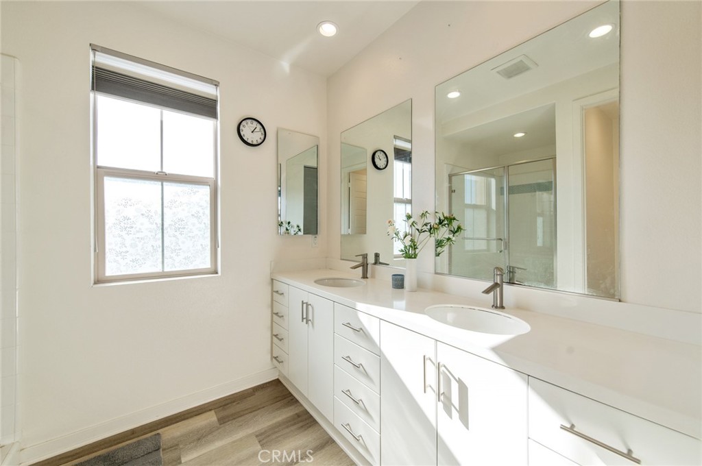 192 Finch Lake Forest, CA 92630 - Photo 30 of 43