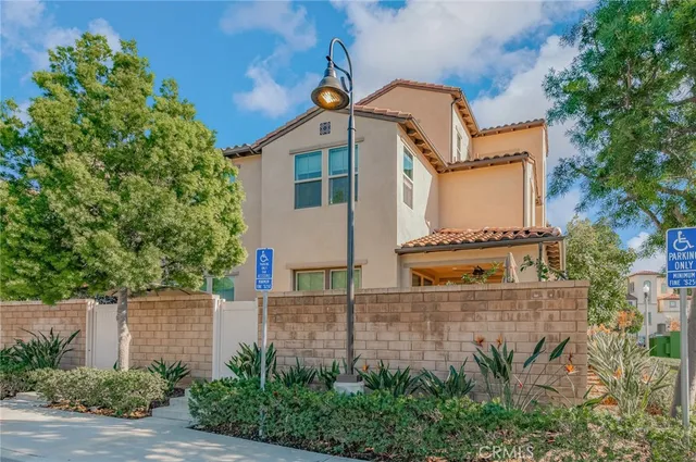 $1,350,000 | 192 Finch, Lake Forest, CA 92630