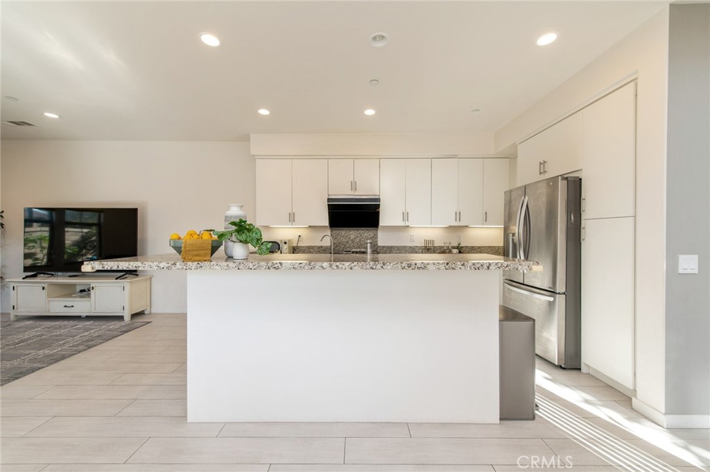 192 Finch Lake Forest, CA 92630 - Photo 7 of 56