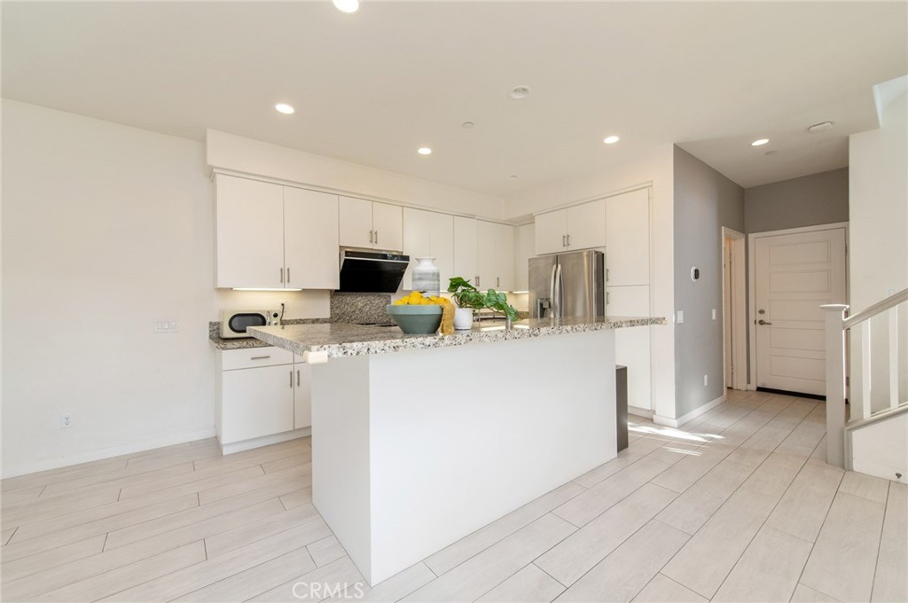 192 Finch Lake Forest, CA 92630 - Photo 7 of 43