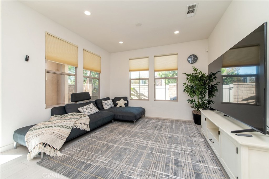 192 Finch Lake Forest, CA 92630 - Photo 8 of 43