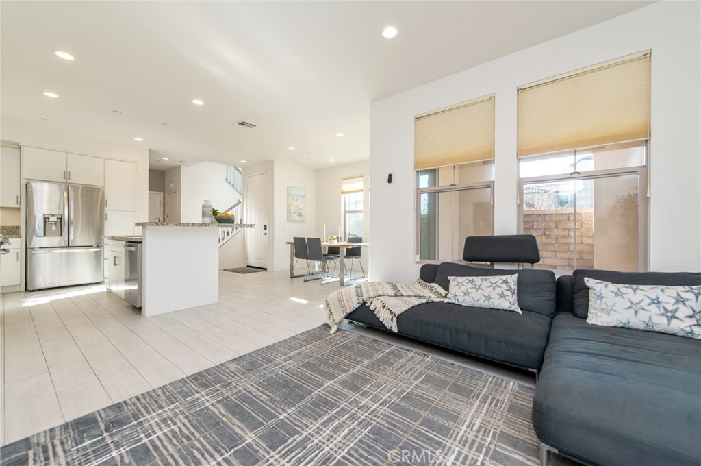 192 Finch Lake Forest, CA 92630 - Photo 9 of 43