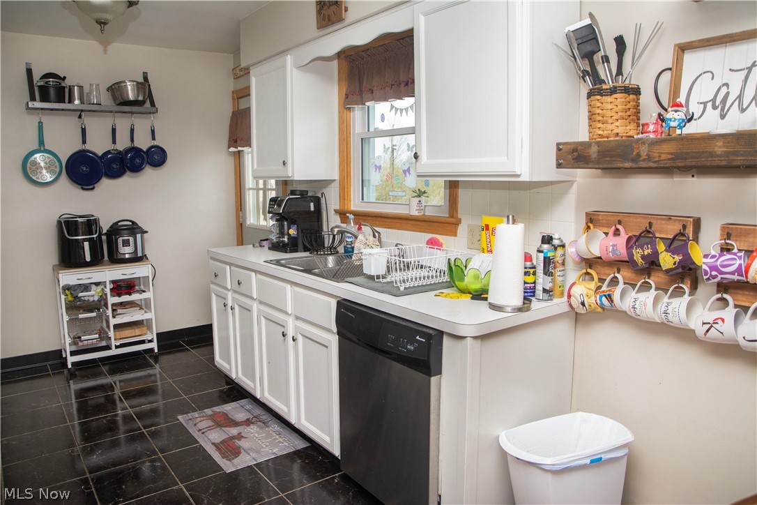 12265 Unity Road New Springfield, OH 44443 - Photo 7 of 24