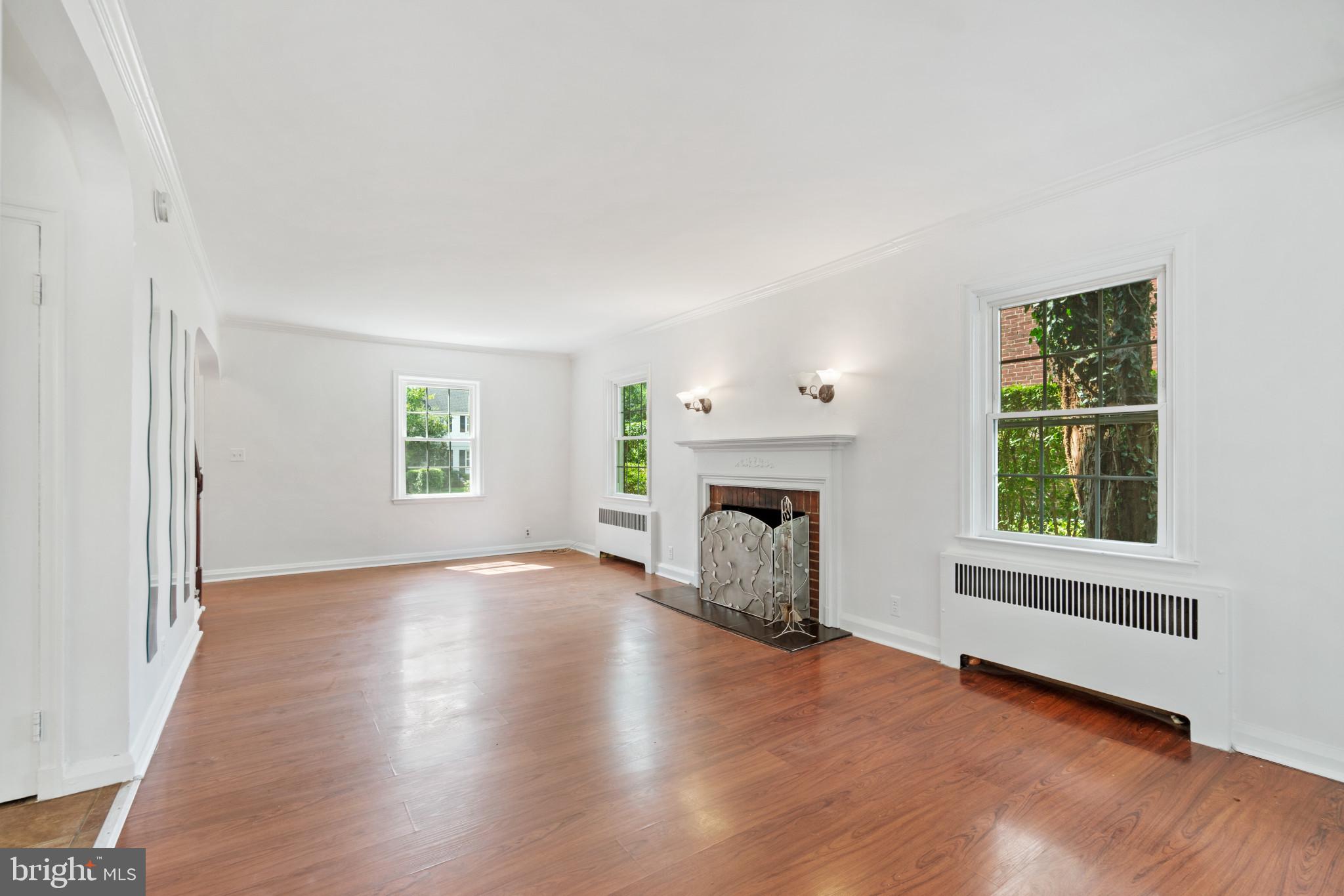 604 Stevenson Lane Towson, MD 21286 - Photo 8 of 22