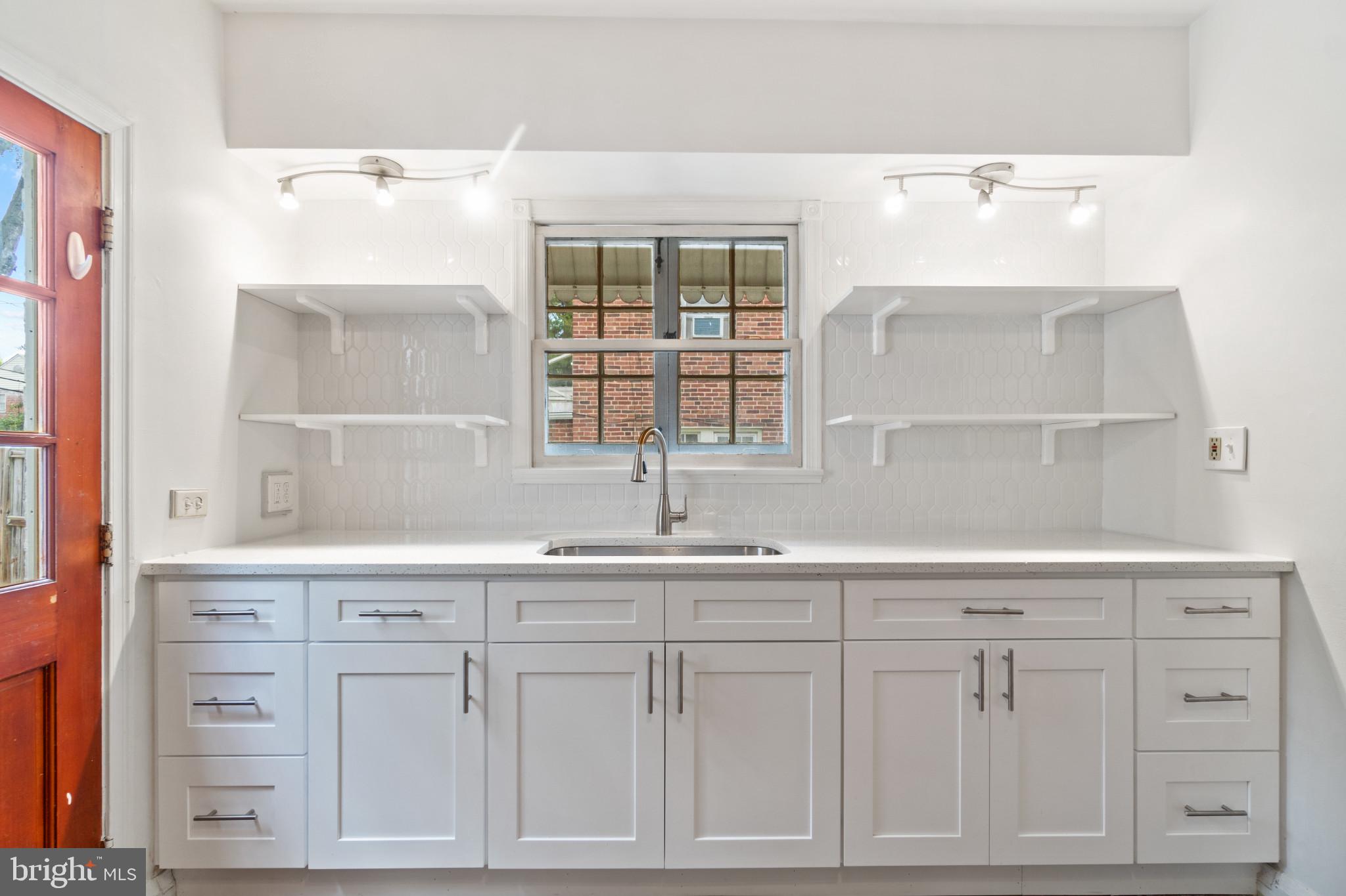 604 Stevenson Lane Towson, MD 21286 - Photo 10 of 22