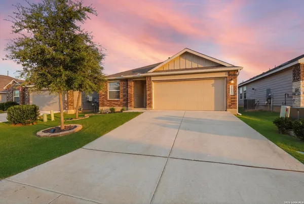 $2,800 | 31713 Untrodden Way, Bulverde, TX 78163