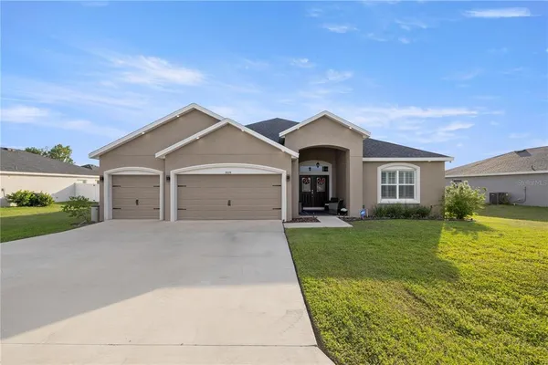 $390,000 | 9074 Southeast 48th Court Road, Ocala, FL 34480