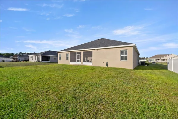 $390,000 | 9074 Southeast 48th Court Road, Ocala, FL 34480