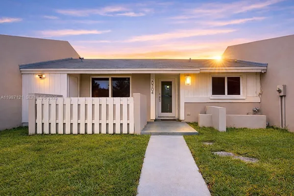 $2,500 | 20704 Southwest 103rd Place, Unit 20704, Cutler Bay, FL 33189