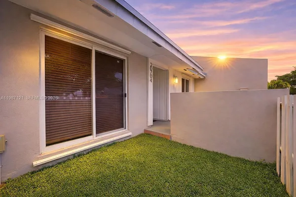 $2,500 | 20704 Southwest 103rd Place, Unit 20704, Cutler Bay, FL 33189