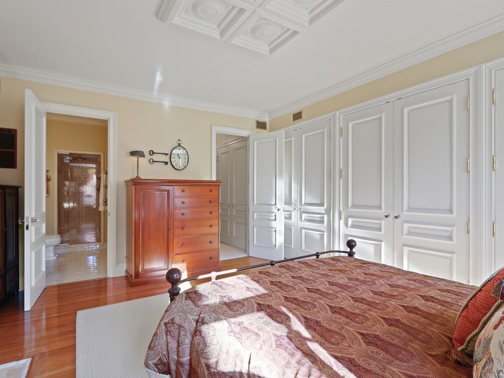 357-359 Beacon Street, Unit 4 Boston, MA 02116 - Photo 11 of 24