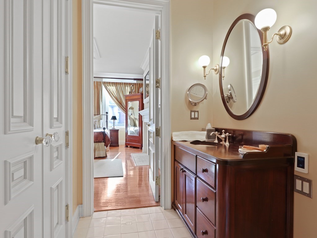 357-359 Beacon Street, Unit 4 Boston, MA 02116 - Photo 15 of 24