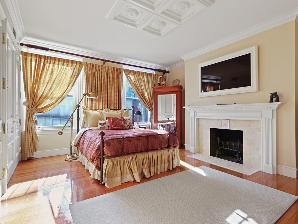 357-359 Beacon Street, Unit 4 Boston, MA 02116 - Photo 8 of 24