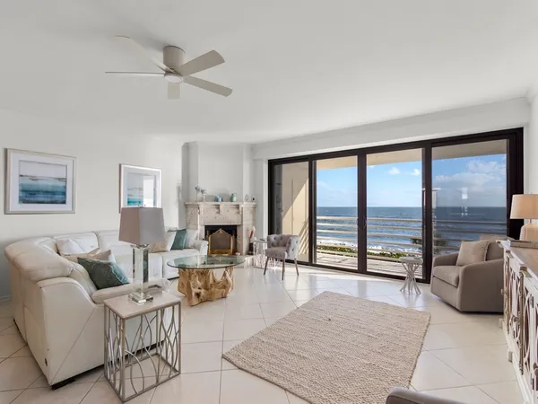 $12,000 | 5554 Jimmy Buffett Mem Highway, Unit 202, Vero Beach, FL 32963