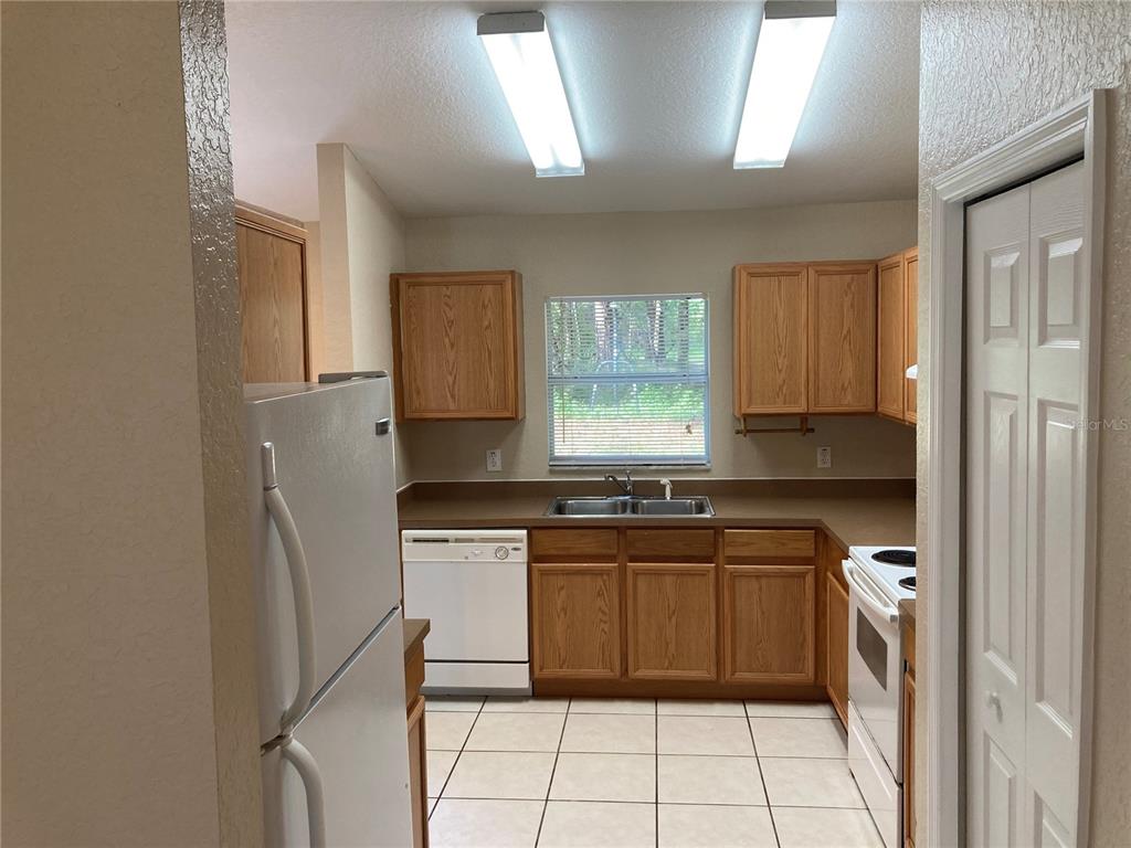 21 Locust Drive Ocala, FL 34472 - Photo 8 of 22