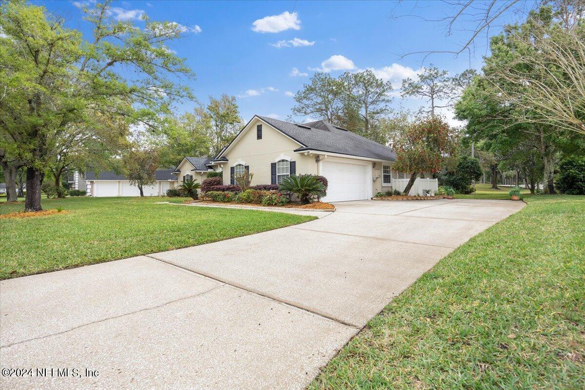 3228 Sequoyah Circle St. Johns, FL 32259 - Photo 38 of 47 40-Driveway