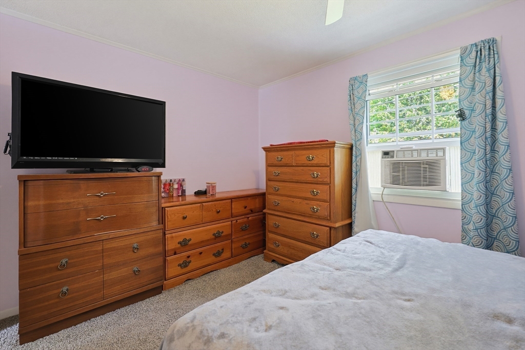 6 Woodland Road Wales, MA 01081 - Photo 10 of 19