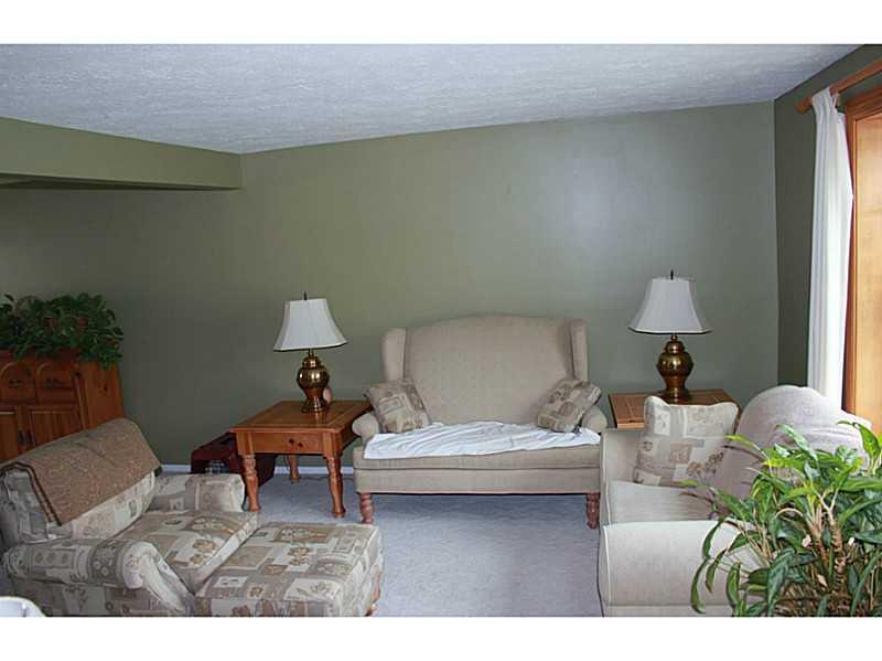 1439 Lansdowne Road Indianapolis, IN 46234 - Photo 3 of 18 Gallery Image 3